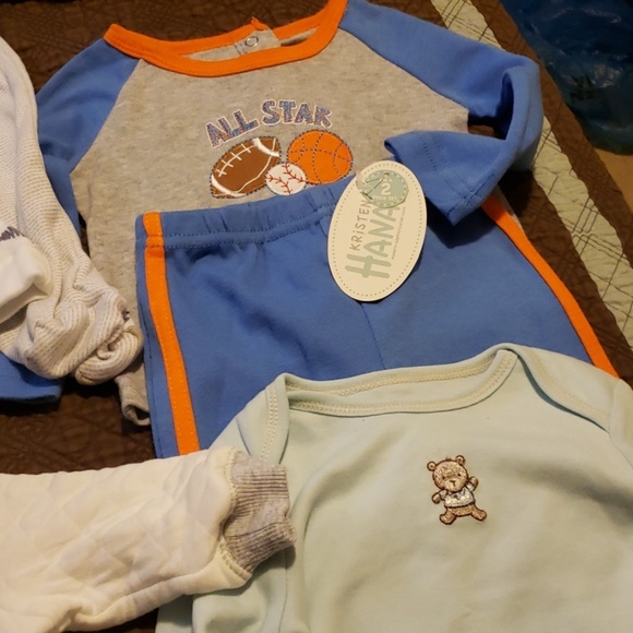 Infant clothes - Picture 4 of 5